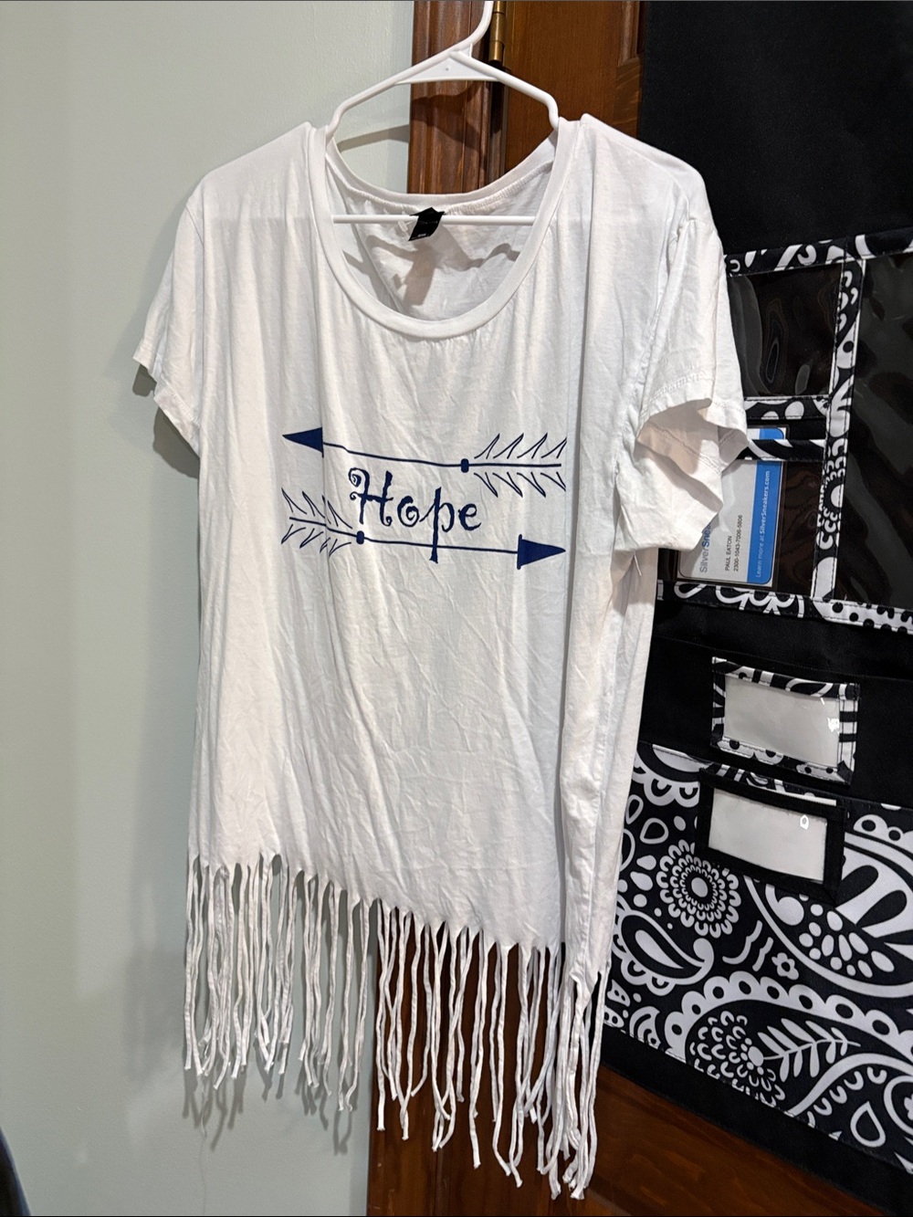 213 apparel White Scoop Neck Tee 100% cotton. Worn once